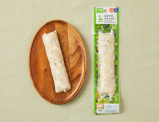 ローソンのエビマヨスティックを比較する。税込価格：214円、カロリー：70kcal、1円あたりカロリー：0.33kcal/円、たんぱく質：5g、1円あたりたんぱく質：0.02g/円、脂質：2.6g、炭水化物：6.7g、糖質：6.4g、食物繊維：0.3g、食塩相当量：1.2g。