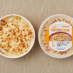 ローソンのこんがりチーズの大盛りグラタンを比較する。税込価格：419円、カロリー：347kcal、1円あたりカロリー：0.83kcal/円、たんぱく質：12.9g、1円あたりたんぱく質：0.03g/円、脂質：11.2g、炭水化物：46.6g、糖質：44.9g、食物繊維：1.7g、食塩相当量：2.8g。