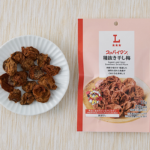 ローソンのスッパイマン 種抜き干し梅を比較する。税込価格：180円、カロリー：22kcal、1円あたりカロリー：0.12kcal/円、たんぱく質：0.6g、1円あたりたんぱく質：0.01未満g/円、脂質：0g、炭水化物：6.5g、糖質：3.8g、食物繊維：2.7g、食塩相当量：4g。