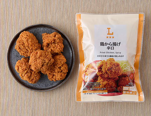 ローソンの鶏から揚げ(辛口)を比較する。税込価格：333円、カロリー：453kcal、1円あたりカロリー：1.36kcal/円、たんぱく質：27.7g、1円あたりたんぱく質：0.08g/円、脂質：27g、炭水化物：25.8g、糖質：24g、食物繊維：1.8g、食塩相当量：2.5g。
