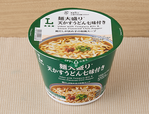 ローソンの麺大盛り 天かすうどん 七味付きを比較する。税込価格：198円、カロリー：442kcal、1円あたりカロリー：2.23kcal/円、たんぱく質：9.3g、1円あたりたんぱく質：0.05g/円、脂質：16.9g、炭水化物：64.1g、糖質：62.1g、食物繊維：2g、食塩相当量：6.7g。