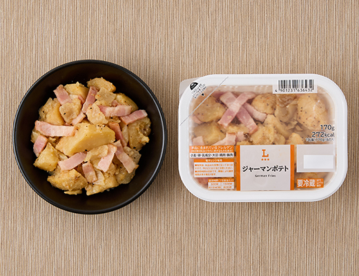 ローソンのジャーマンポテト。税込価格：408円、カロリー：272kcal、たんぱく質：5.6g、脂質：12.1g、炭水化物：37.1g、糖質：33.4g、食物繊維：3.7g、食塩相当量：2.5g。