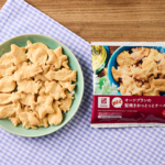 ローソンのオーツブランの堅焼きおっとっと チーズ味。税込価格：178円、カロリー：151kcal、たんぱく質：10g、脂質：6.4g、炭水化物：17g、糖質：9.7g、食物繊維：7.3g、食塩相当量：0.4g。