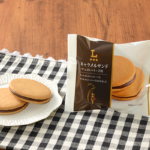 ローソンのキャラメルサンド チョコレート。税込価格：368円、カロリー：117kcal、たんぱく質：1.2g、脂質：5.7g、炭水化物：15.5g、食塩相当量：0.1g。