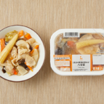 ローソンの1食分の野菜が摂れる 八宝菜。税込価格：441円、カロリー：134kcal、たんぱく質：5.5g、脂質：8.1g、炭水化物：11g、糖質：8.5g、食物繊維：2.5g、食塩相当量：2.2g。