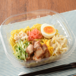 ローソンの冷し中華。税込価格：599円。