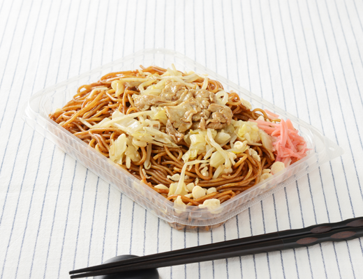 ローソンの大盛ソース焼そば。税込価格：559円。