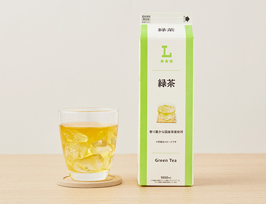 ローソンの緑茶 1000ml。税込価格：138円、カロリー：0kcal、たんぱく質：0g、脂質：0g、炭水化物：0g、糖質：0g、食物繊維：0g、食塩相当量：0g。