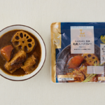 ローソンのGARAKU監修 札幌スープカレー。税込価格：462円、カロリー：202kcal、たんぱく質：16.4g、脂質：11.8g、炭水化物：9g、糖質：6.2g、食物繊維：2.8g、食塩相当量：2.4g。