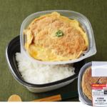 ローソンのヨード卵・光®のロースかつ丼。税込価格：697円、カロリー：682kcal、たんぱく質：29.8g、脂質：23g、炭水化物：90.7g、糖質：87.3g、食物繊維：3.4g、食塩相当量：4.1g。