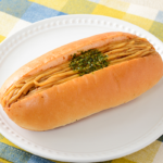 ローソンの焼きそばパン。税込価格：171円、カロリー：271kcal、たんぱく質：8.4g、脂質：9.1g、炭水化物：39.5g、糖質：38g、食物繊維：1.5g、食塩相当量：2.2g。