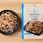 ローソンの皮付きさきいかを比較する。税込価格：408円、カロリー：107kcal、1円あたりカロリー：0.26kcal/円、たんぱく質：17.2g、1円あたりたんぱく質：0.04g/円、脂質：0.9g、炭水化物：7.4g、糖質：7.3g、食物繊維：0.1g、食塩相当量：1.7g。