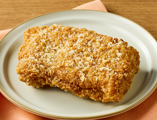Ｌチキ　ハッピーターン味 ローソン あられ入りの衣で、米菓の風味と食感を実現。ハッピーターンの甘じょっぱさを表現。
