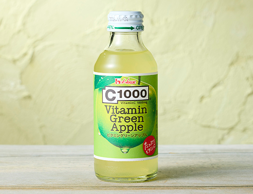 ハウスウェルネスフーズ　C1000　ビタミングリーンアップル ローソン ビタミンレモンシリーズからローソン限定でグリーンアップル味を発売。酸っぱいのが苦手な方にもおすすめ。