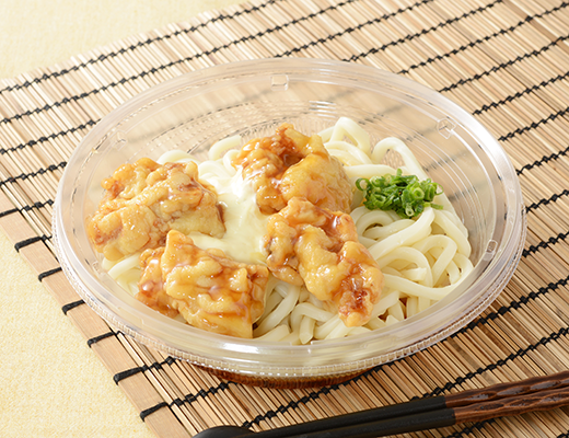 特盛！冷し鶏天タルタルうどん ローソン 国産小麦粉を使用したうどんに鶏天をトッピングしたボリュームある冷しうどん。