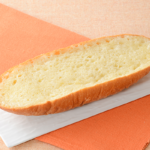 シュガートースト　ハッピーターン味 ローソン ハッピーターンの味わいをイメージしたシュガートースト。