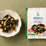 ローソンの海苔巻あられを比較する。税込価格：158円、カロリー：81kcal、1円あたりカロリー：0.51kcal/円、たんぱく質：2.6g、1円あたりたんぱく質：0.02g/円、脂質：0.1g、炭水化物：17.8g、糖質：17.2g、食物繊維：0.6g、食塩相当量：0.5g。