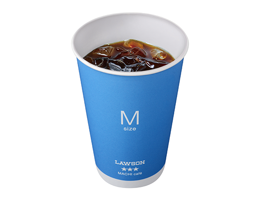 ローソンのアイスコーヒー(M)。税込価格：260円、カロリー：5kcal、たんぱく質：0.5g、脂質：0g、炭水化物：1g、糖質：0.8g、食物繊維：0.2g、食塩相当量：0g。
