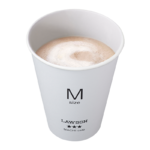 ローソンのカフェラテ(M)。税込価格：230円、カロリー：91kcal、たんぱく質：4.9g、脂質：5.2g、炭水化物：8g、糖質：7.8g、食物繊維：0.2g、食塩相当量：0.1g。