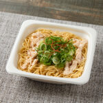 ファミリーマート ごま油香る 青ねぎと蒸し鶏のパスタ