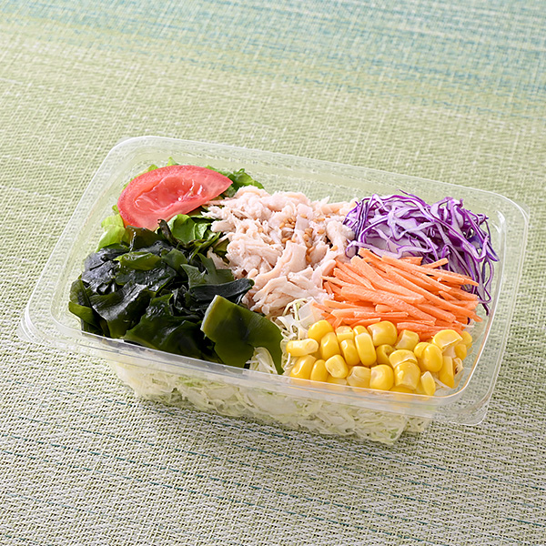 ファミリーマートの増量 1/3日分の野菜サラダを比較する。税込価格：328円、カロリー：65kcal、1円あたりカロリー：0.20kcal/円、たんぱく質：7g、1円あたりたんぱく質：0.02g/円、脂質：0.9g、炭水化物：9.6g、食塩相当量：0.5g。6月16日から6月22日の1週間限定でサラダチキン20%増量中です。6種の野菜（キャベツ、紫キャベツ、人参、コーン、グリーンリーフ、トマト）を使用したサラダです。ドレッシング別売りです。アレルギー：小麦、ごま、大豆、鶏肉。