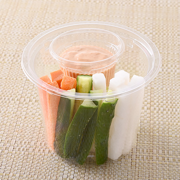 ファミリーマートの大盛！野菜スティック（明太マヨ）を比較する。税込価格：398円、カロリー：217kcal、1円あたりカロリー：0.55kcal/円、たんぱく質：2.5g、1円あたりたんぱく質：0.01g/円、脂質：19g、炭水化物：10.5g、食塩相当量：1.5g。大根・人参・きゅうりスティックとキャベツ入りで、手軽に生野菜が摂れる野菜スティックです。通常サイズの約1.4倍の大盛サイズです。明太マヨ付きです。 ※山梨県の一部、長野県、宮崎県、鹿児島県では取り扱いがございません。アレルギー：小麦、卵、さば、大豆、りんご。