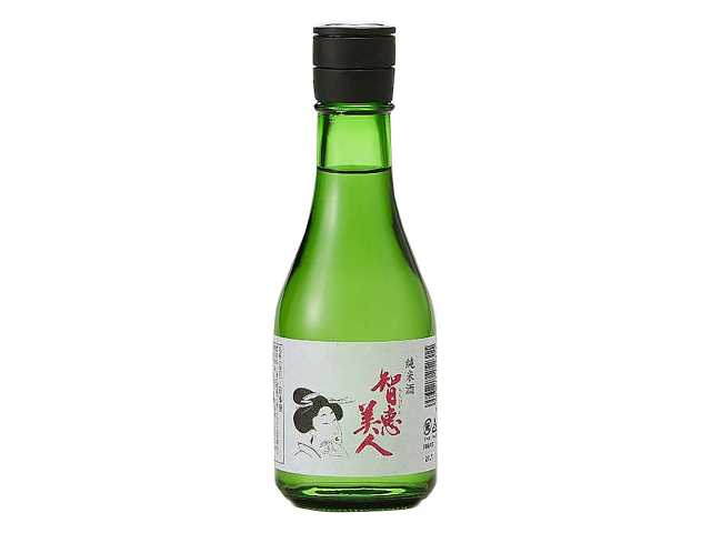 セブンイレブンの中野 智恵美人 純米酒 ３００ｍｌを比較する。税込価格：770円。