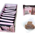 セブンイレブンのマイモット ウエハース ストロベリー味を比較する。税込価格：140円。アレルギー：乳、小麦。