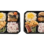 セブンイレブンのとうもろこし御飯と梅御飯の焼き鯖弁当を比較する。税込価格：700円、カロリー：527kcal、1円あたりカロリー：0.75kcal/円、たんぱく質：19g、1円あたりたんぱく質：0.03g/円、脂質：19.6g、炭水化物：71.1g、糖質：66.3g、食物繊維：4.8g、食塩相当量：3.7g。２種類の御飯（とうもろこし御飯・梅御飯）に、焼き鯖，野菜のかき揚げ，鶏照り焼きなど様々なおかずが楽しめるお弁当です。アレルギー：卵、小麦。