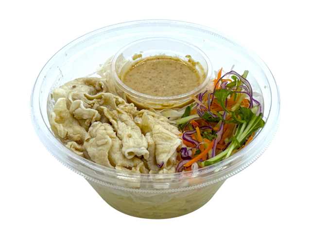 セブンイレブンの豚しゃぶパスタサラダを比較する。税込価格：397円、カロリー：369kcal、1円あたりカロリー：0.93kcal/円、たんぱく質：16.6g、1円あたりたんぱく質：0.04g/円、脂質：16.6g、炭水化物：40.5g、糖質：35.9g、食物繊維：4.6g、食塩相当量：3.1g。豚しゃぶ、野菜、パスタをごまポン酢と一緒に召し上がっていただくパスタサラダです。アレルギー：卵、小麦。