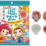 セブンイレブンの不二家 ＰＥＫＯ塩＆フルーツゼリーを比較する。税込価格：313円。