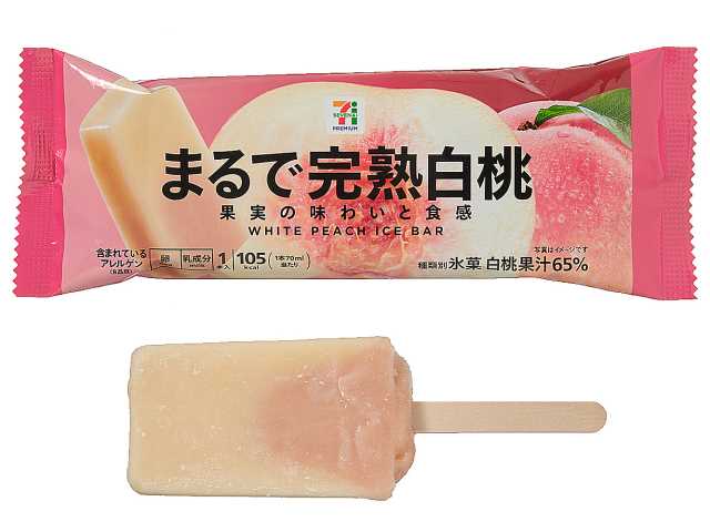 セブンイレブンの７プレミアム まるで完熟白桃を比較する。税込価格：171円、カロリー：105kcal、たんぱく質：0.3g、脂質：0g、炭水化物：26.3g、糖質：25.7g、食物繊維：0.6g、食塩相当量：0g。冷凍した果実を食べているような「まるで」シリーズの完熟白桃味のアイスバーです。アレルギー：卵、乳。