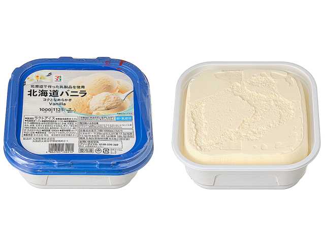 セブンイレブンの７プレミアム 北海道 バニラ１０００ｍｌを比較する。税込価格：538円、カロリー：1125kcal、たんぱく質：17.2g、脂質：72.4g、炭水化物：101.5g、糖質：100.7g、食物繊維：0.8g、食塩相当量：0.5g。スペースが限られる冷凍庫にも収納しやすい正方形で、使い勝手の良い１０００ｍｌサイズのバニラアイスです。アレルギー：卵、乳。