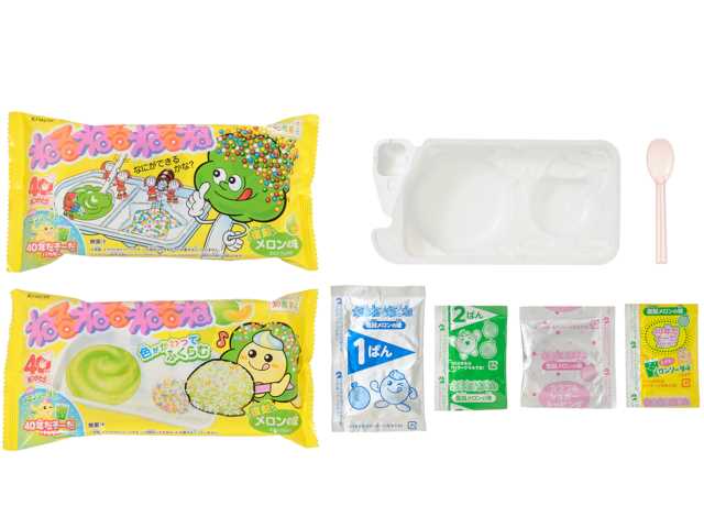 セブンイレブンのクラシエ ねるねるねるね 復刻メロンの味を比較する。税込価格：192円。アレルギー：卵、乳。