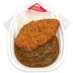 セブンイレブン わらじチキンカツカレー