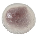 セブンイレブンのぷるもち水まんじゅうを比較する。税込価格：181円、カロリー：139kcal、1円あたりカロリー：0.77kcal/円、たんぱく質：1.4g、1円あたりたんぱく質：0.01g/円、脂質：0.1g、炭水化物：33.6g、糖質：32.5g、食物繊維：1.1g、食塩相当量：0g。北海造十勝産小豆を使用した上品な甘さのなめらかなこしあんを、ぷるっとした食感で透明感のある水まんじゅう生地で包んだ商品です。アレルギー：小麦。
