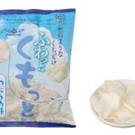 セブンイレブンの岩塚製菓 ふわっとくもっと わたあめ味を比較する。税込価格：149円。アレルギー：卵、乳、小麦、えび。