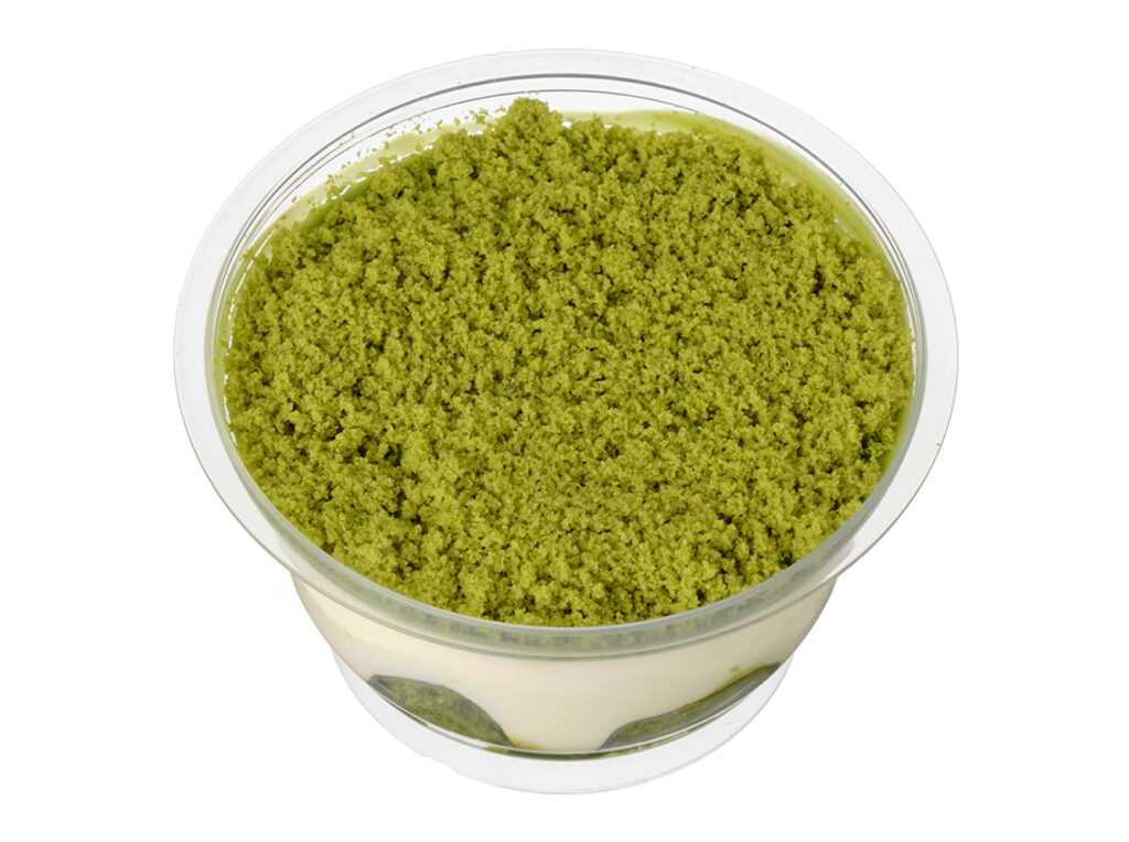 セブンイレブンのパキっとティラミス足柄茶使用を比較する。税込価格：367円、カロリー：219kcal、たんぱく質：4.3g、脂質：12.5g、炭水化物：22.8g、糖質：22g、食物繊維：0.8g、食塩相当量：0.2g。表面の足柄茶チョコをスプーンでパキパキと割って、中のティラミスムースや足柄茶スポンジと食べる、足柄茶の風味を楽しめる新感覚ティラミスです。アレルギー：卵、乳、小麦。
