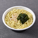 ファミリーマート 鶏と魚介の旨み 中華そば（醤油味）