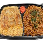 セブンイレブン 肉乗せ炒飯＆焼きそば弁当