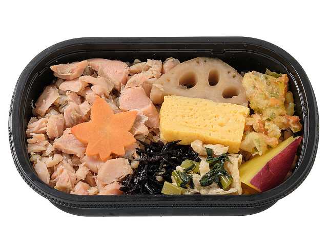 セブンイレブン 北海道産秋鮭ほぐしのだしごはん（もち麦）