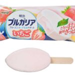 セブンイレブン 明治ブルガリアフローズンヨーグルトデザートいちご