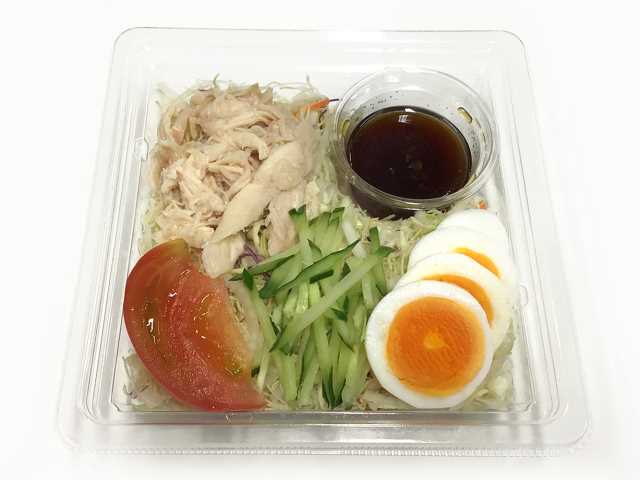 セブンイレブン シャキシャキ野菜と蒸し鶏のサラダ