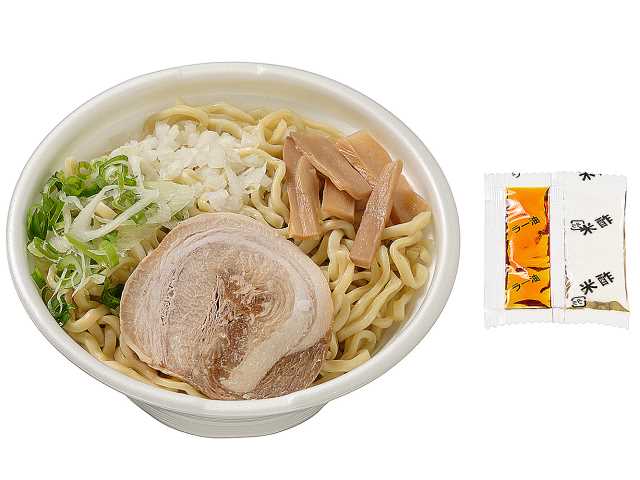 セブンイレブン 極太麺！コク旨醤油の油そば