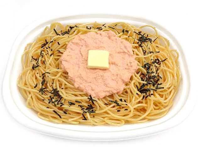 セブンイレブン 明太マヨパスタ かねふく使用