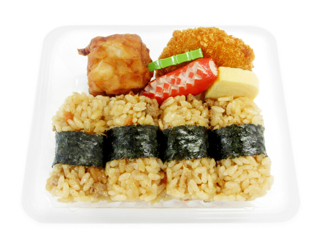 セブンイレブン 俵おむすび＆おかずセット とり五目御飯
