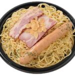 セブンイレブン やみつきガーリック山盛ペペロンチーノ