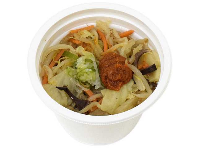 セブンイレブン １／２日分の野菜が摂れる辛味噌スープ
