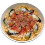 セブンイレブン 道産ナスと挽肉のピリ辛トマトソースパスタ