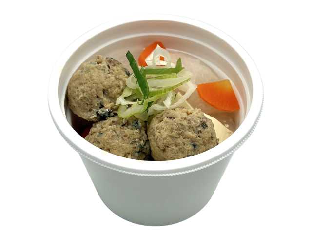 セブンイレブン 味噌香るすり身汁 大船渡港水揚げさんま使用